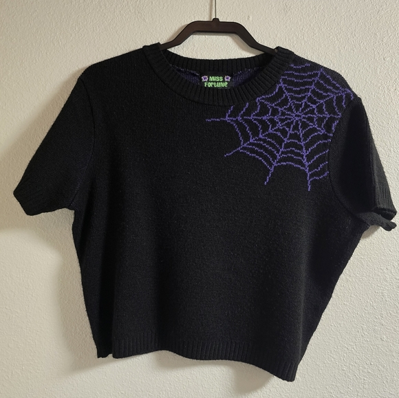 Sweaters - Goth Crop Sweater